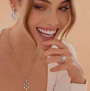 ΓΥΝΑΙΚΕΙΑ ΚΟΛΙΕ