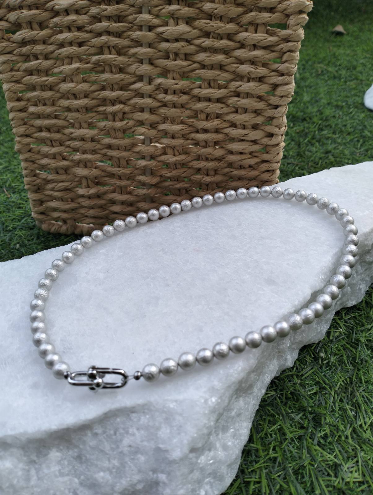 Κολιέ ''Luna Pearl'' Πολυμορφικό με Πέρλα σε ανοιχτό χρώμα σαγρέ 6mm & Ατσάλινη Αλυσίδα - Image 4