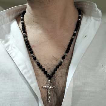 AEGEAN CROSS – Χειροποίητο Κολιέ Ροζάριο Μαύρη Λάβα με Σταυρό