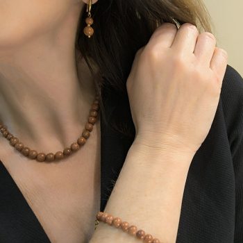 Χειροποίητο Σετ Κοσμημάτων “Γήινη Αύρα” με Χρυσόλιθο & Χρυσές Λεπτομέρειες