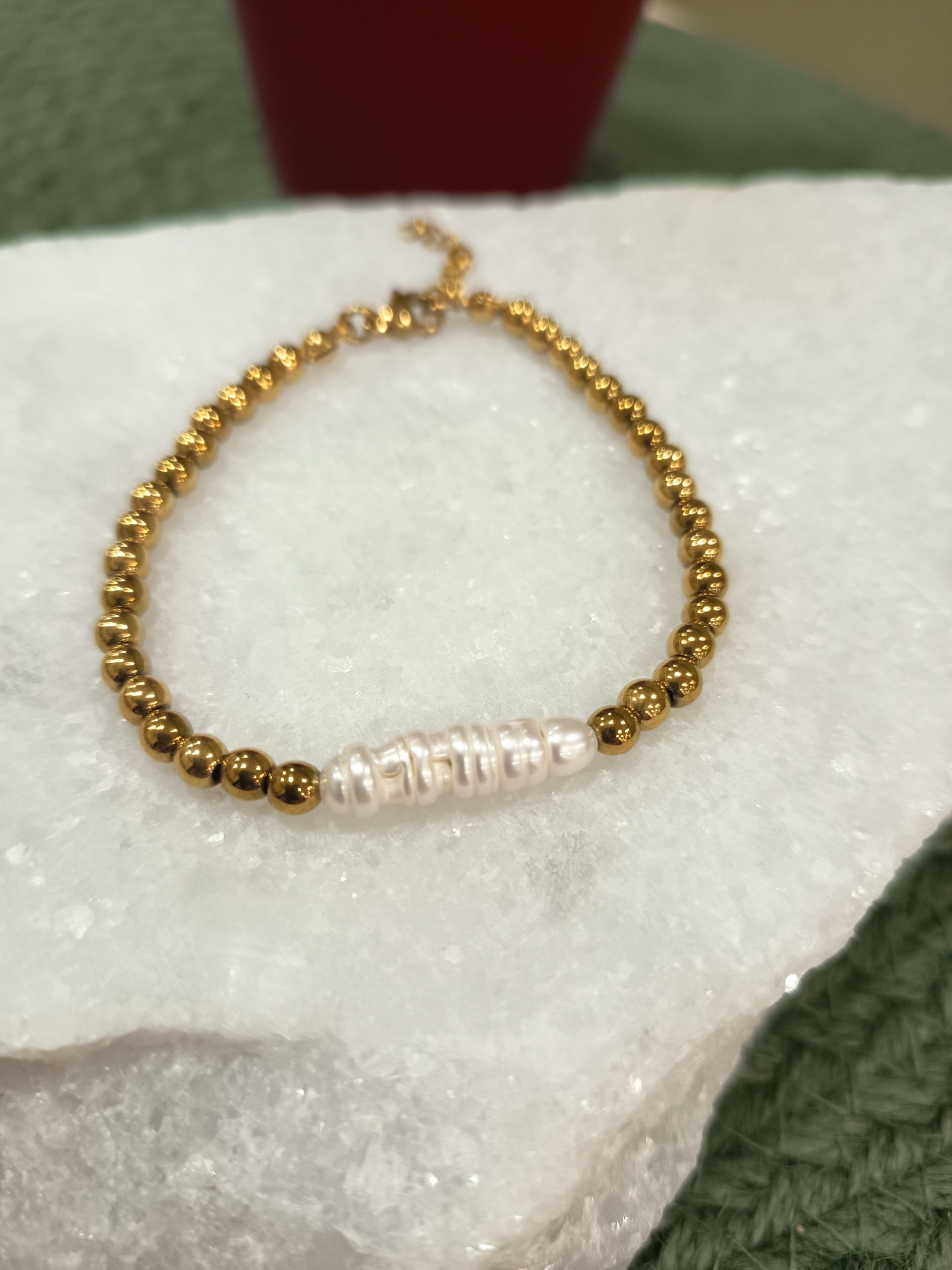 “Aurora Pearl” – Handmade Hematite Bracelet with Pearl & Stainless Steel Clasp - Image 2