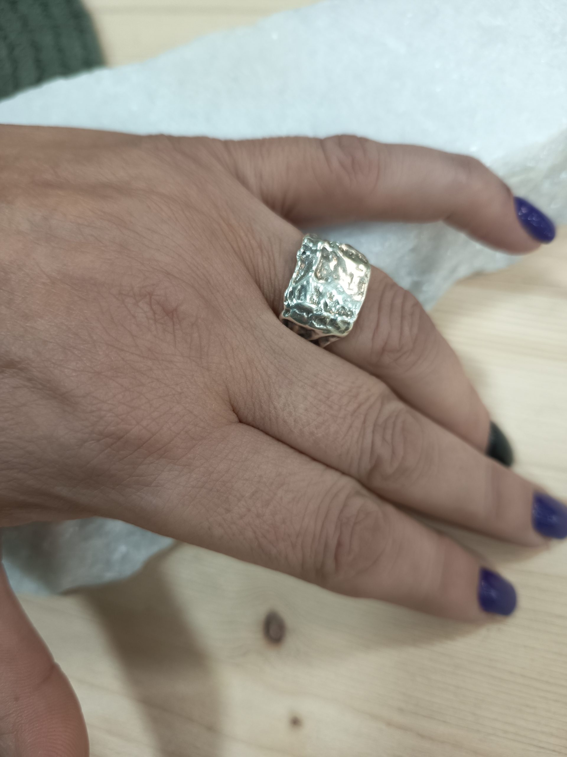 “Trace” Ring in Zamak – Adjustable, Hammered