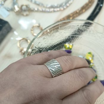 Δαχτυλίδι “Σφυρήλατο Φως” – Επάργυρο Χειροποίητης Υφής