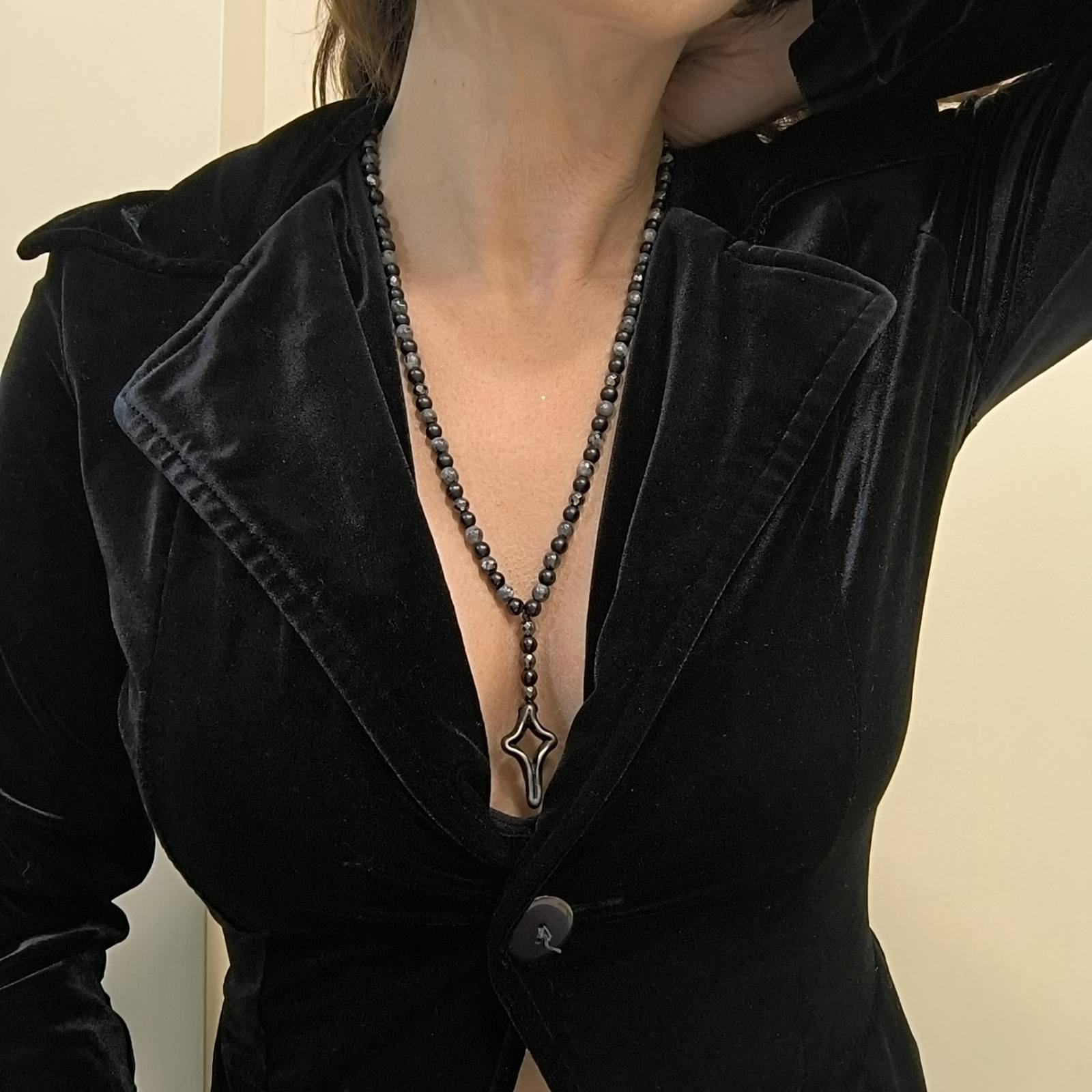 Unisex Χειροποίητο Κολιέ Ροζάριο Μαύρο με Ημιπολύτιμους Λίθους Σατινέ Σταυρό