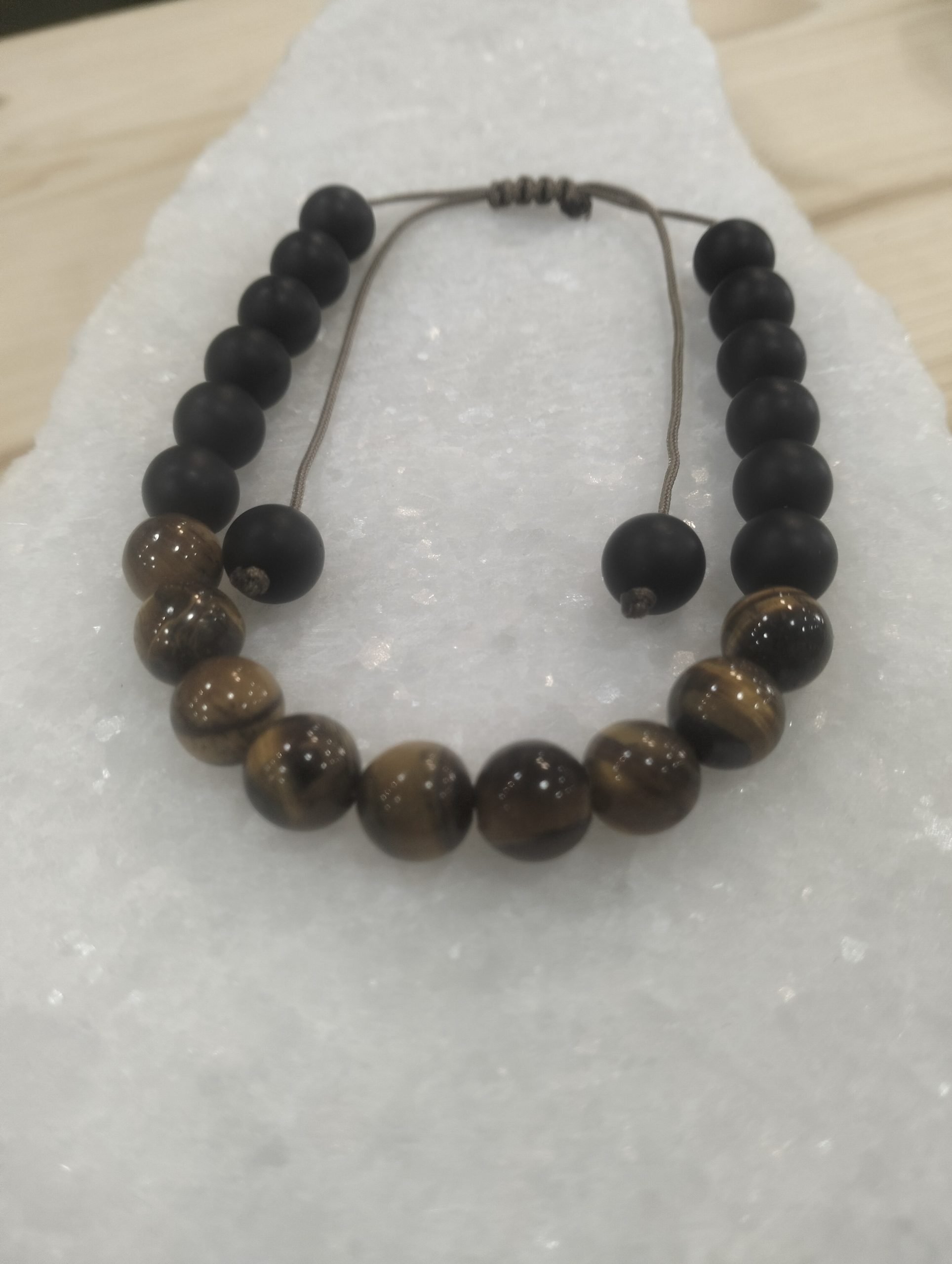 Nomad – Ανδρικό Βραχιόλι Μάτι Τίγρης & Μαύρες Χάντρες - Image 2