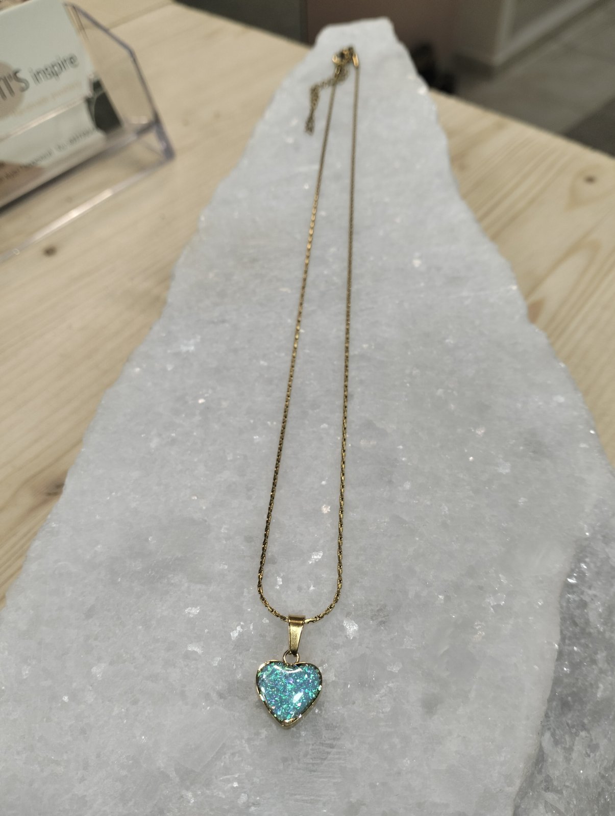 Κολιέ “Γαλάζια Καρδιά” από Ατσάλι με Σιέλ Συνθετικό Οπάλ - Image 2