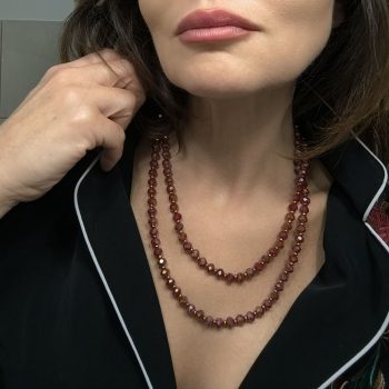 Κολιέ “Ruby Glow” με Κρυστάλλινες Ροδέλες & Αιματίτη