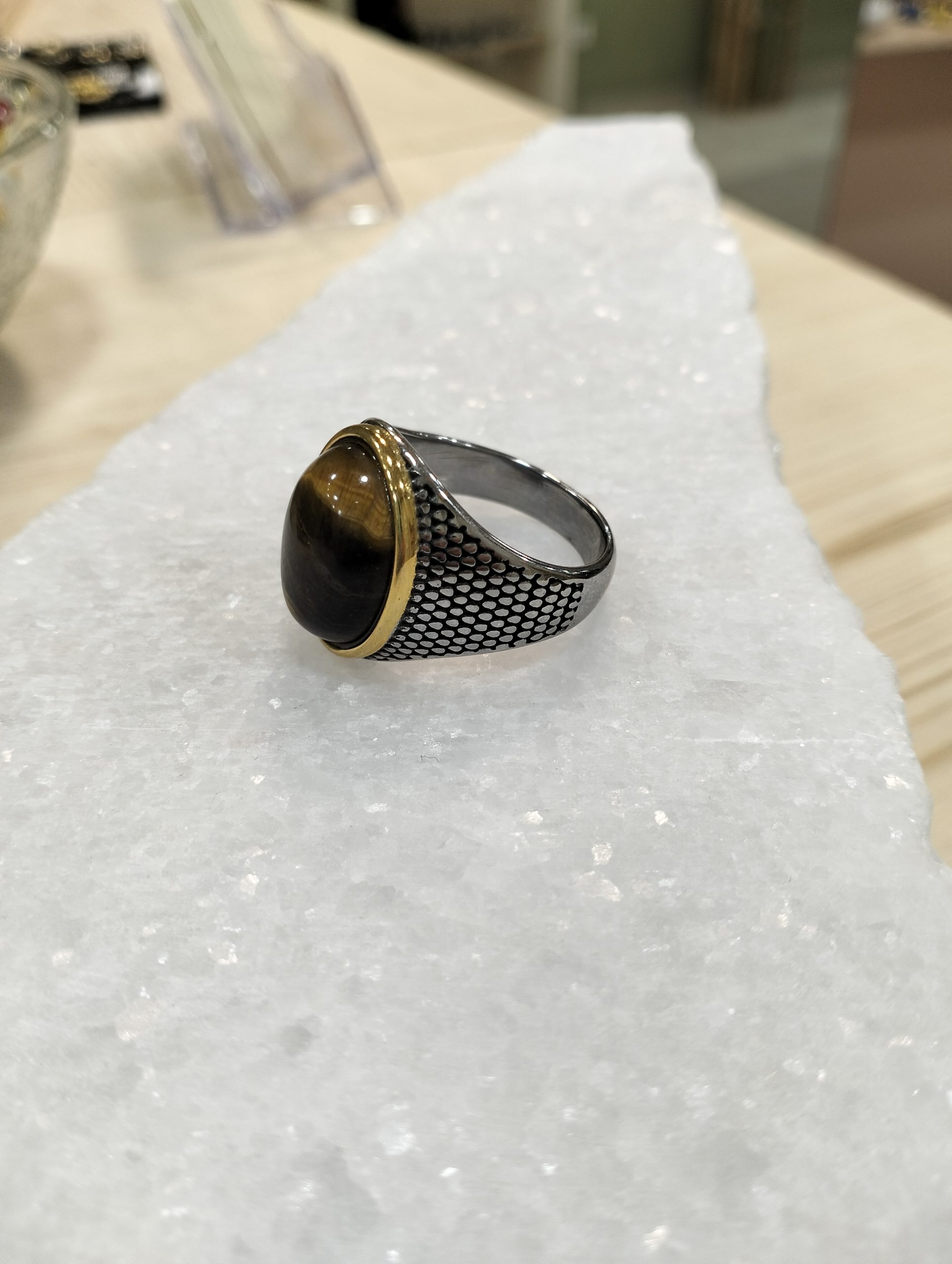 Ανδρικό Δαχτυλίδι Ατσάλινο Λευκόχρυσο με Οβάλ Πέτρα Μάτι Τίγρης - Image 3
