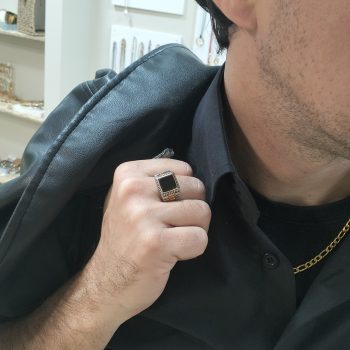 Ανδρικό Δαχτυλίδι Ατσάλινο Λευκόχρυσο με Τετράγωνη Πέτρα Όνυχα