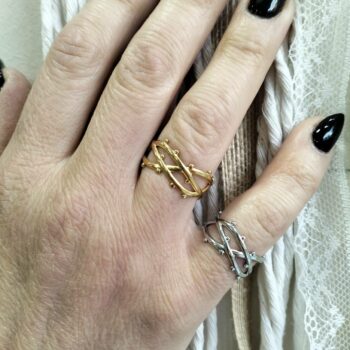 Ατσάλινο Δαχτυλίδι “Thorn Orbit” Ρυθμιζόμενο Χρυσό ή Ασημί με Μοντέρνο Σχέδιο