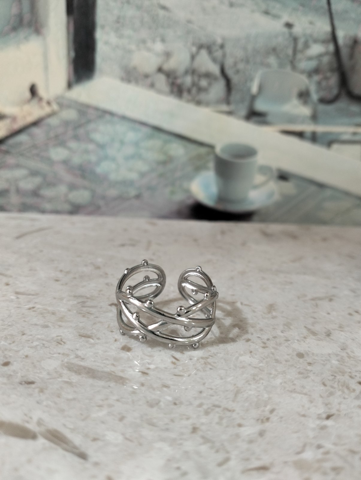 Ατσάλινο Δαχτυλίδι “Thorn Orbit” Ρυθμιζόμενο Χρυσό ή Ασημί με Μοντέρνο Σχέδιο - Image 2